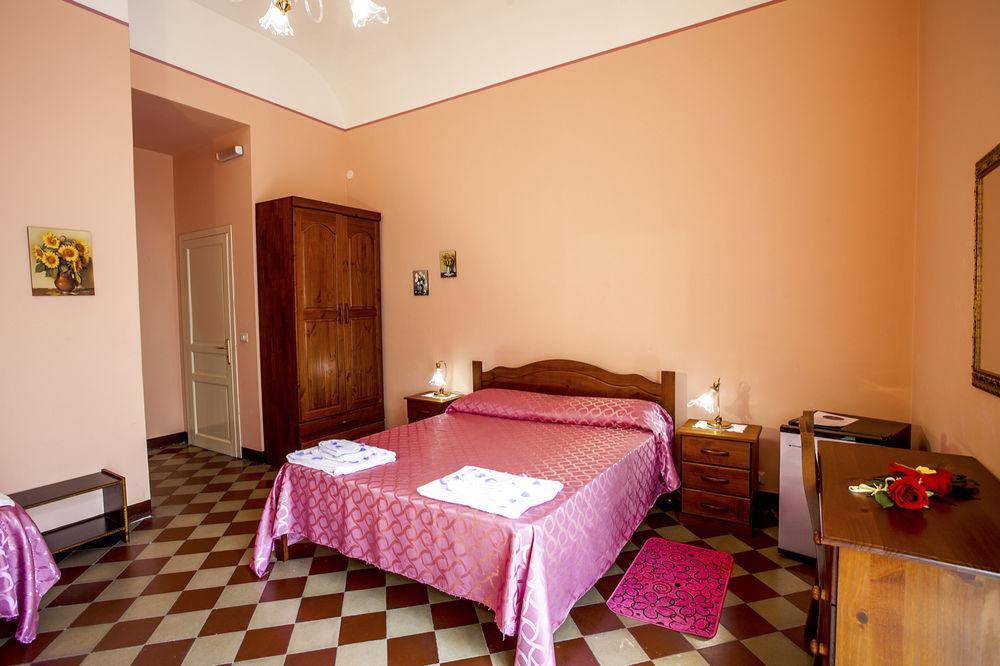 Bed and Breakfast Siciliaetnamare Riposto Esterno foto