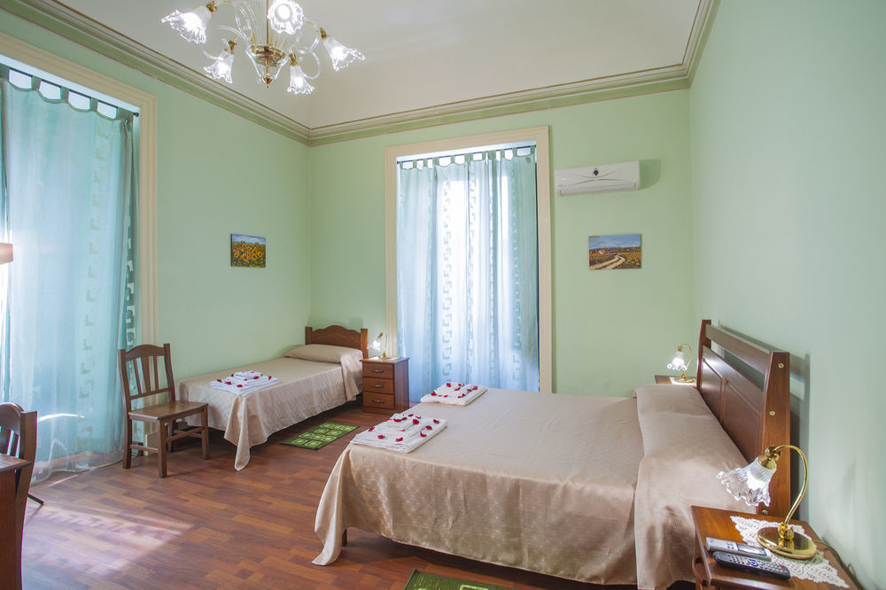 Bed and Breakfast Siciliaetnamare Riposto Esterno foto