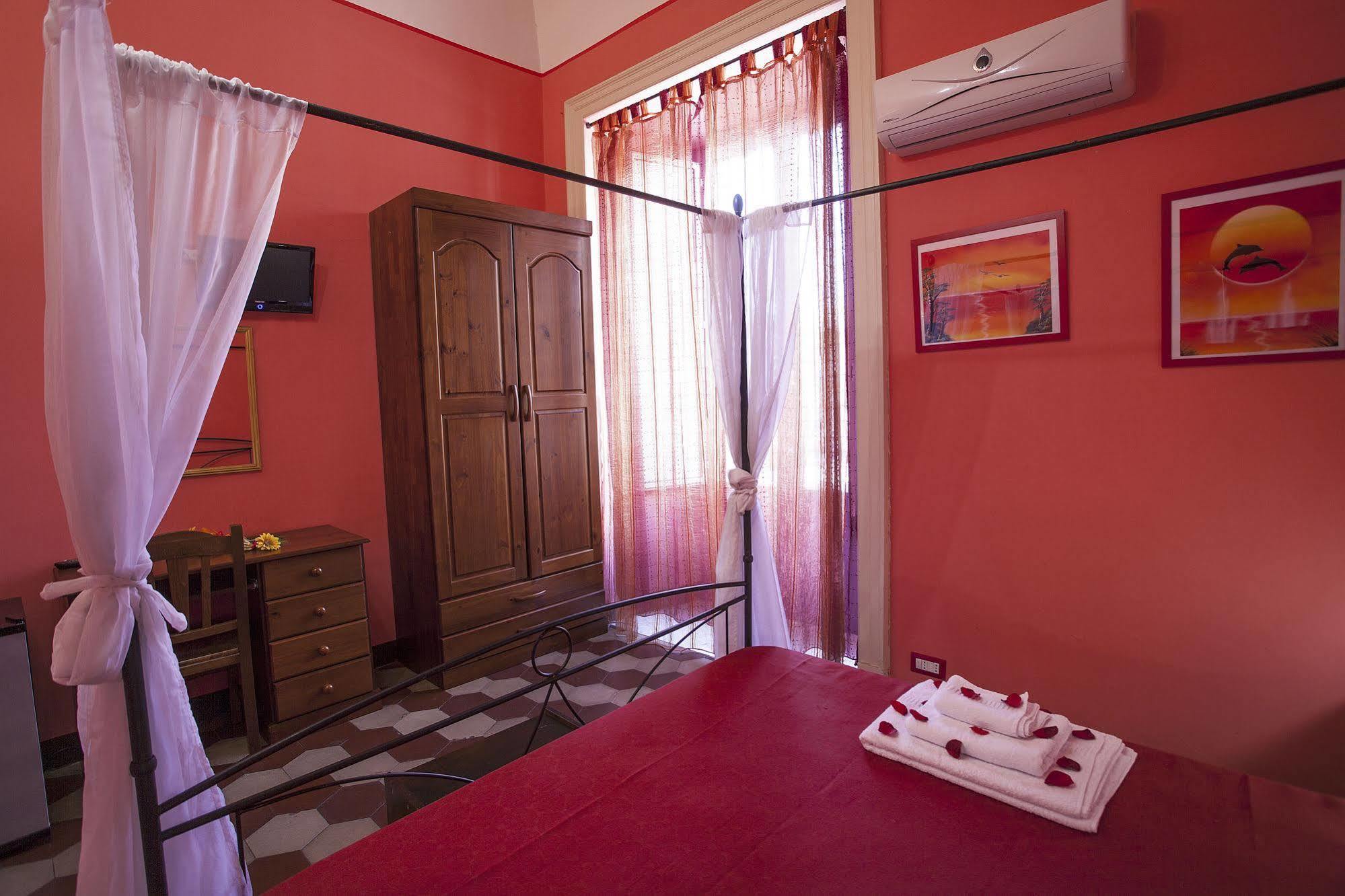 Bed and Breakfast Siciliaetnamare Riposto Esterno foto