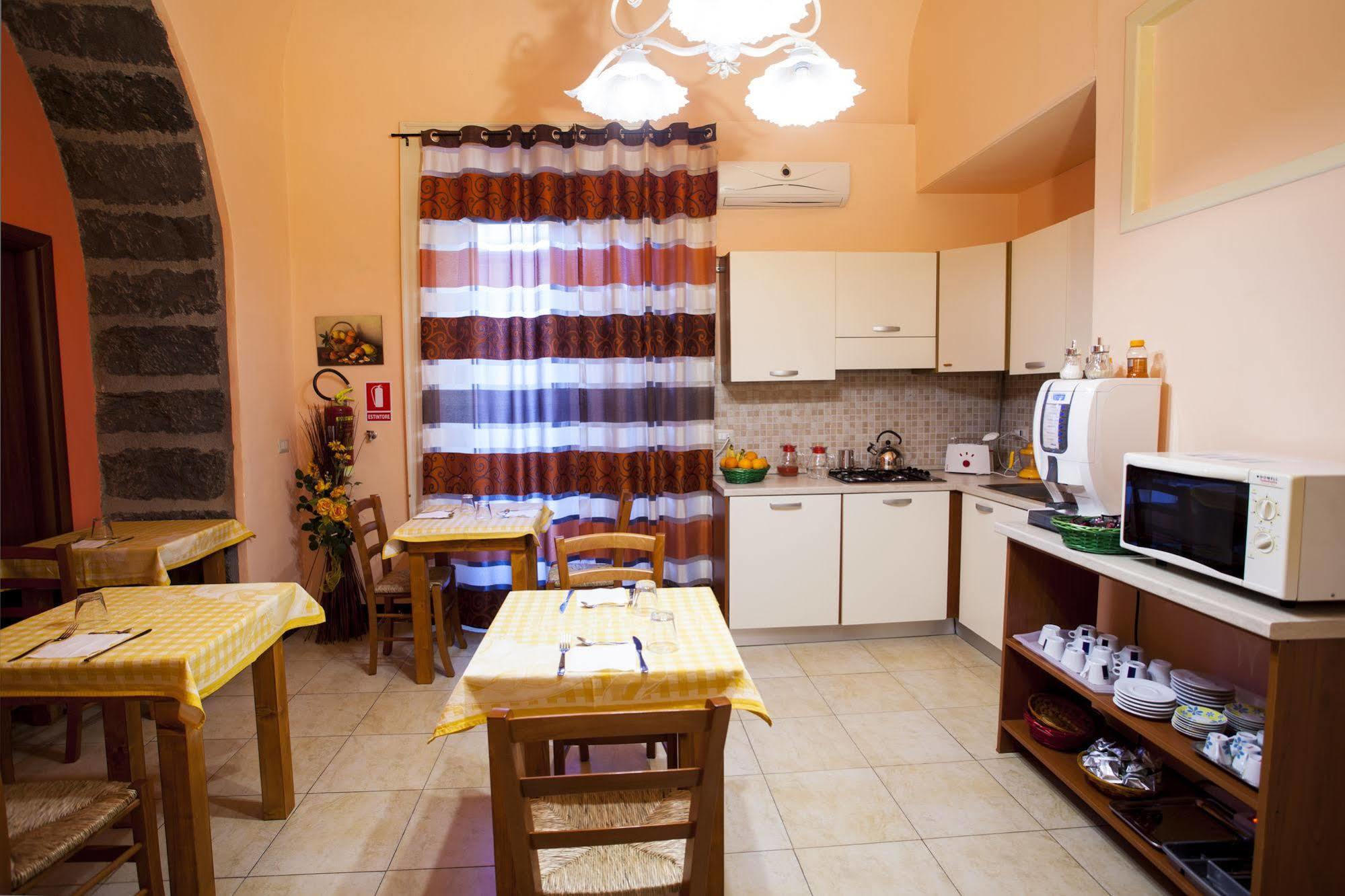 Bed and Breakfast Siciliaetnamare Riposto Esterno foto